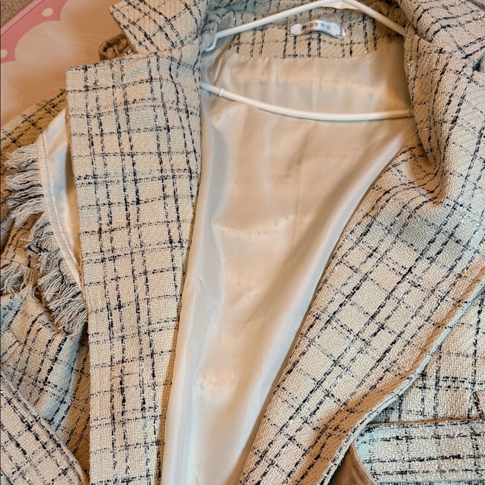 Long Belted Tweed Plaid Trench Coat, Elegant Oversized Fit - Picture 2 of 5